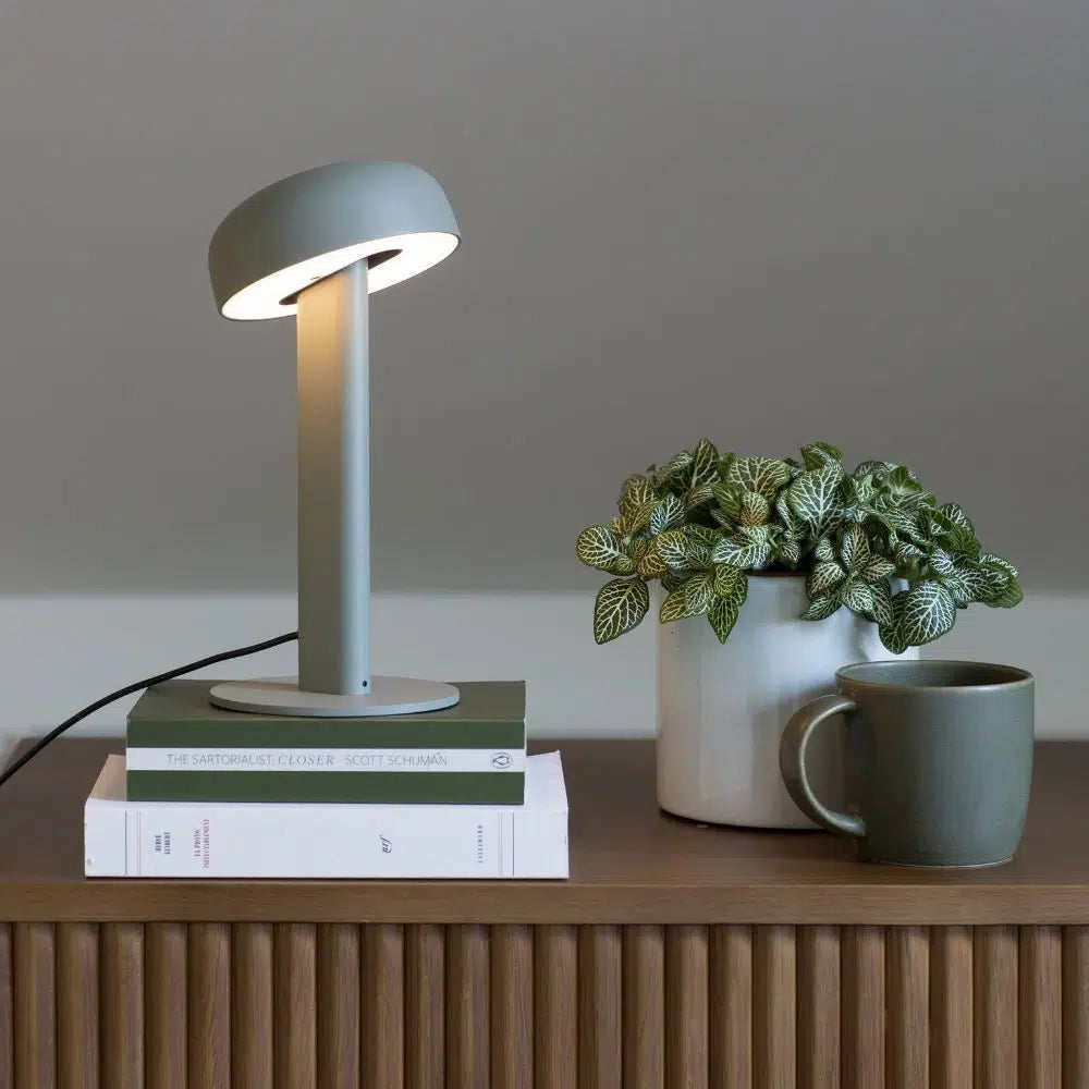 Lampe à poser NOD – Gris Eucalyptus – TIPTOE