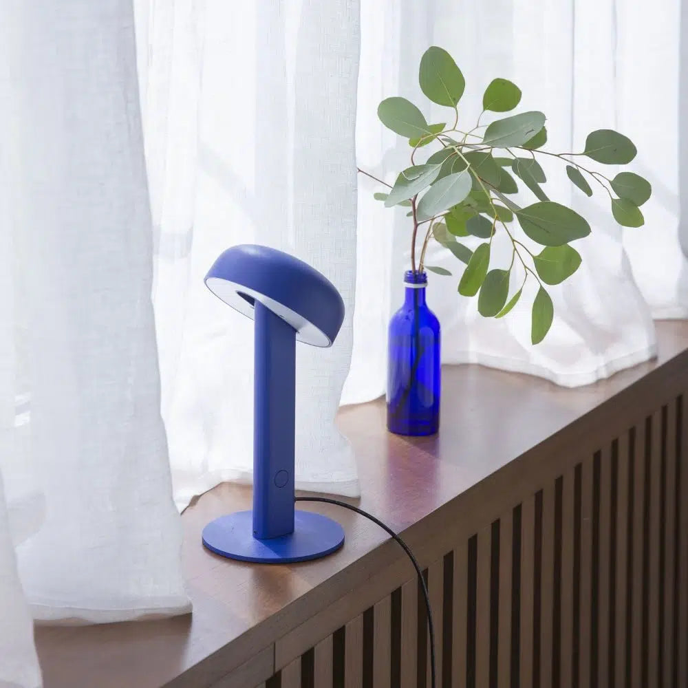Lampe à poser NOD – Bleu Majorelle – TIPTOE