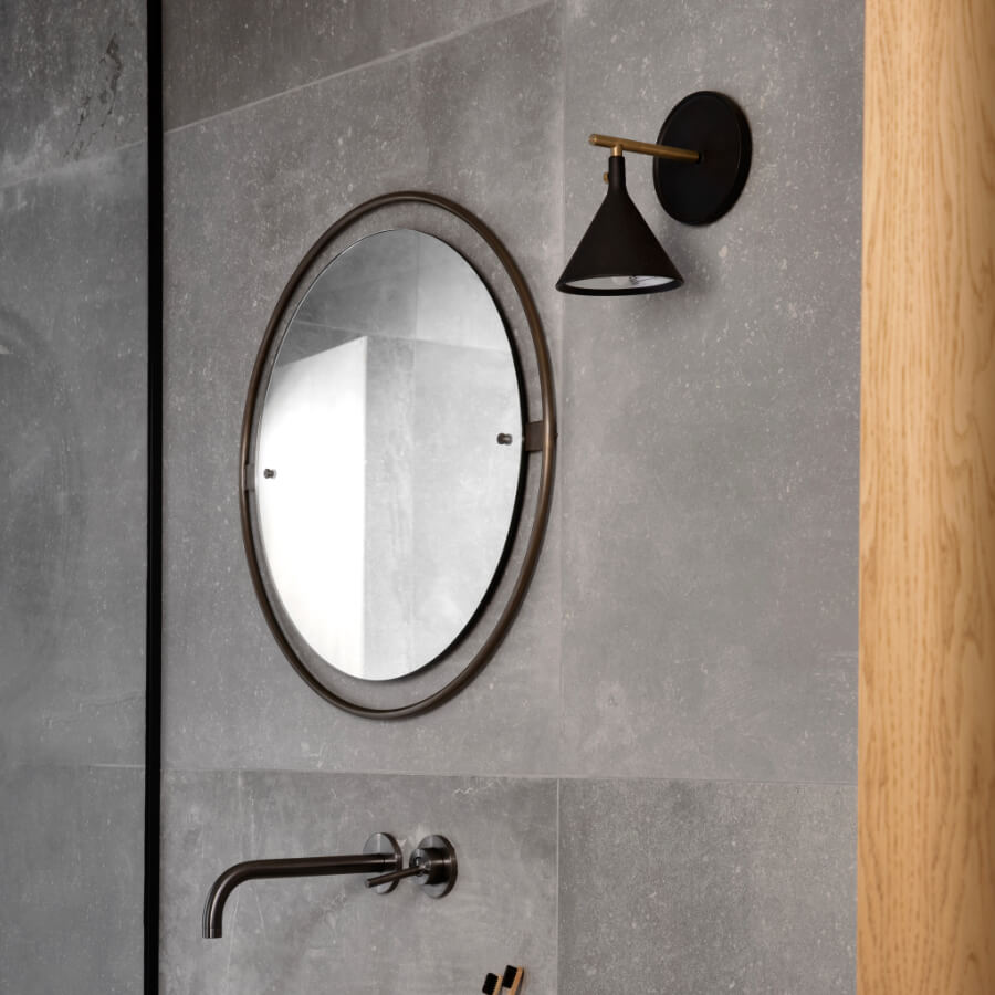 Sconce Cast