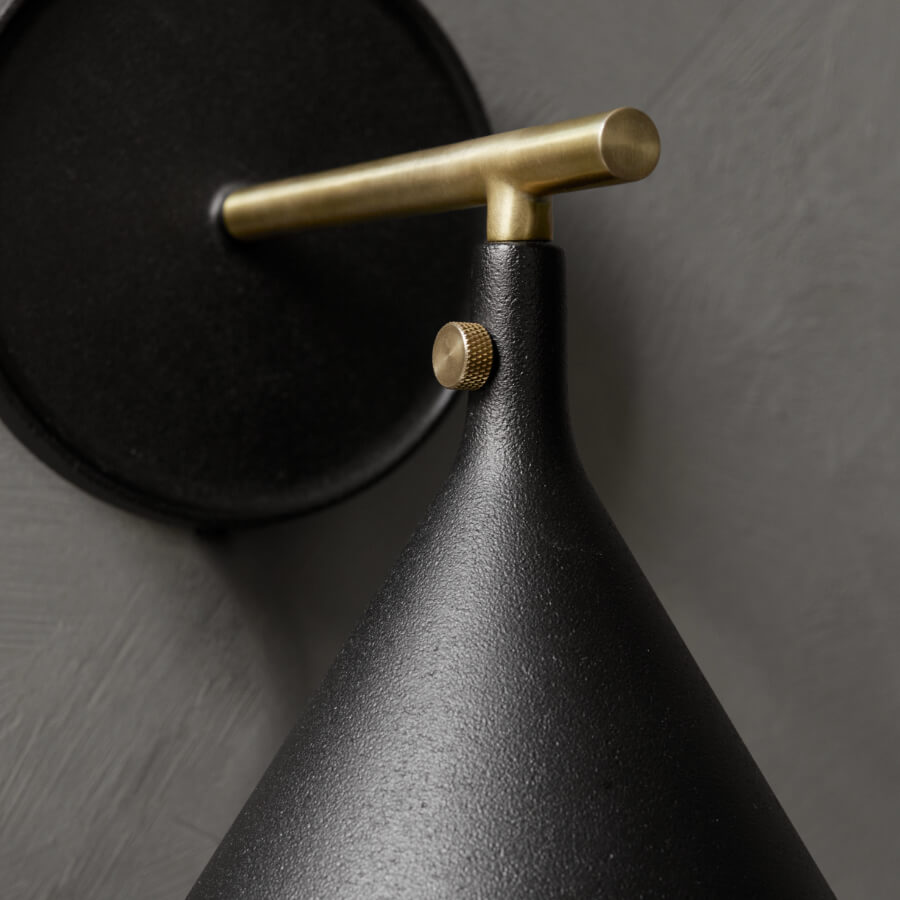 Sconce Cast